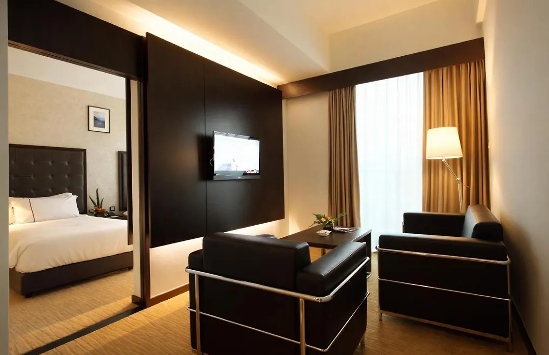 Symphony Suites Hotel-1